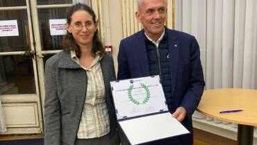 Priscillia Lhoumaud reçoit le prix Georges Brahms de la Fondation CNRS